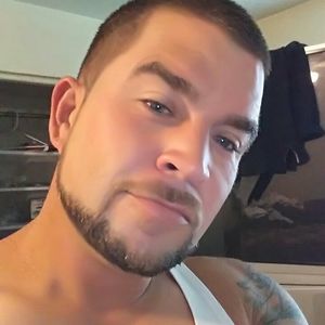 Meet your Posher, Robbie buc