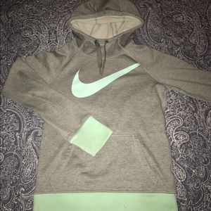 Grey sweatshirt
