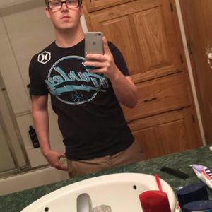 Meet your Posher, Justin