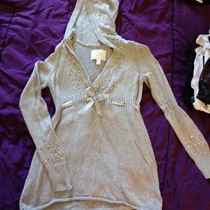 Long sleeve hooded sweater