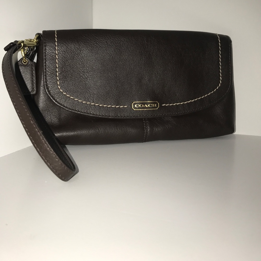 Coach Wristlet. Chocolate.