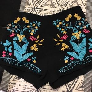 Honey Punch embroidered Shorts
