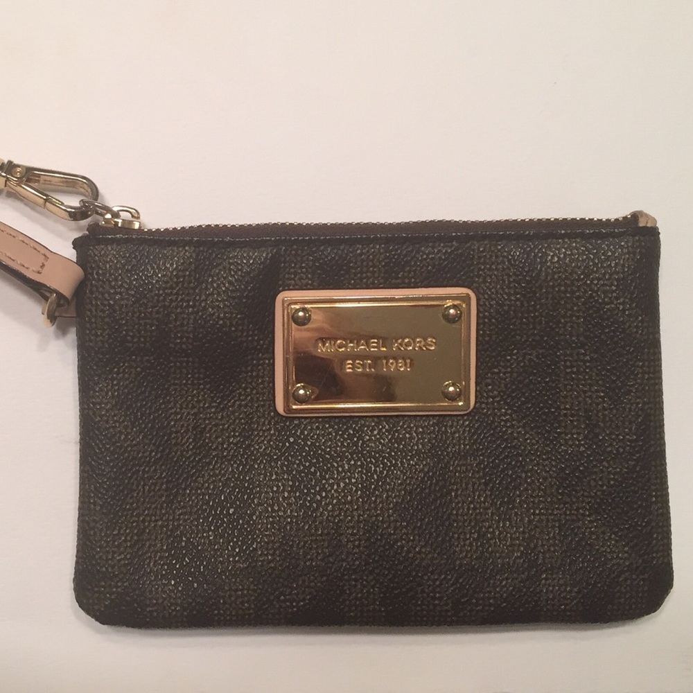 Michael Kors wristlet