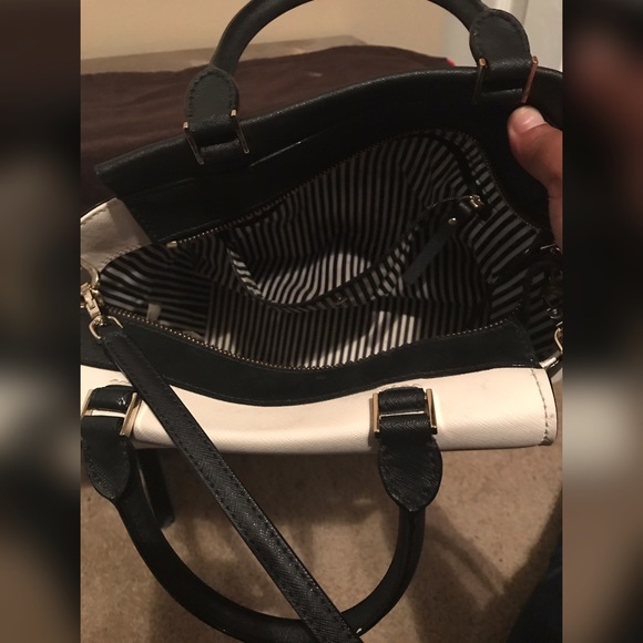 SOLD****Kate Spade purse - Picture 3 of 6