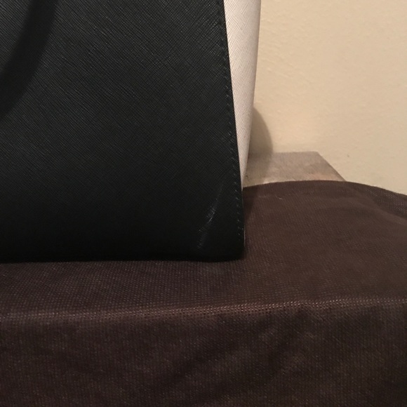 SOLD****Kate Spade purse - Picture 5 of 6