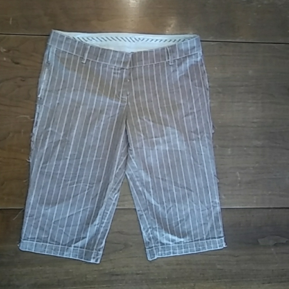 🚫SOLD🚫 Capris,