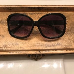 Hermes sunglasses 😎