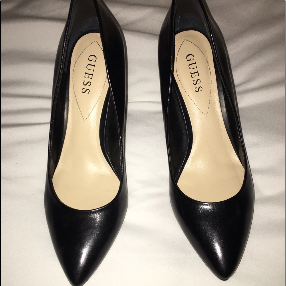 Pointed toe pumps.