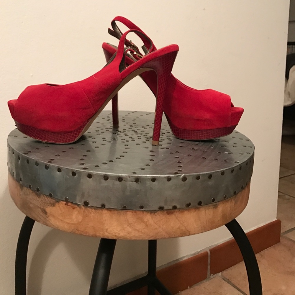 Red HOT heels