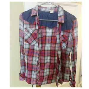 Red white and blue Levi's flannel