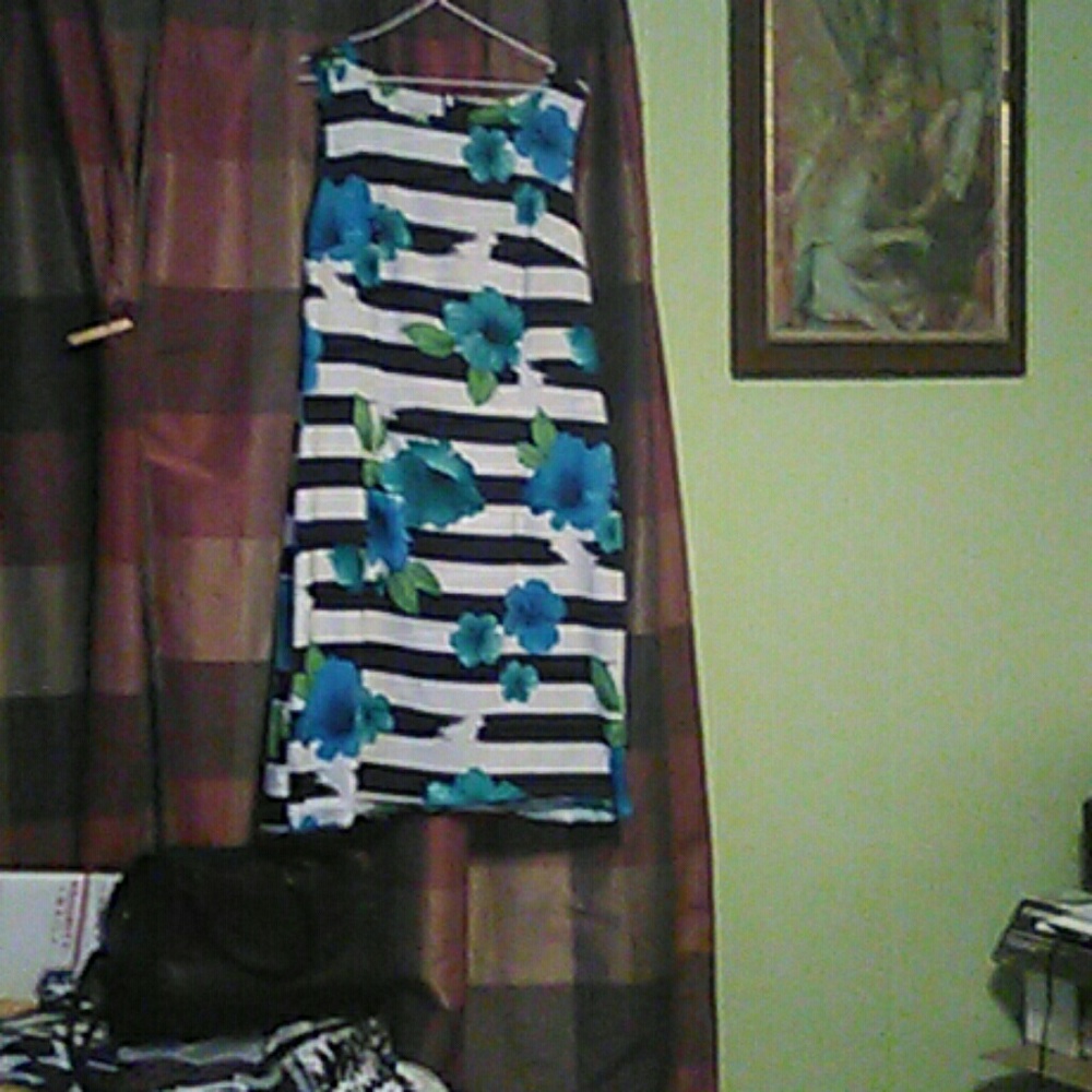 Flower printed dress