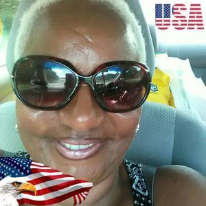 Meet your Posher, Veronica