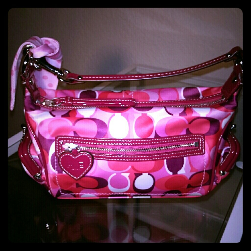 SOLD!!! Coach Bag Purse Mini Clutch Pink Red White