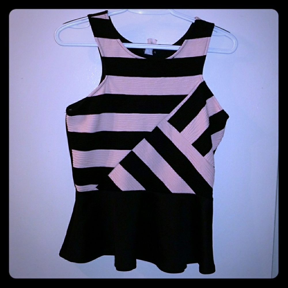 Cute top 👚💟💋