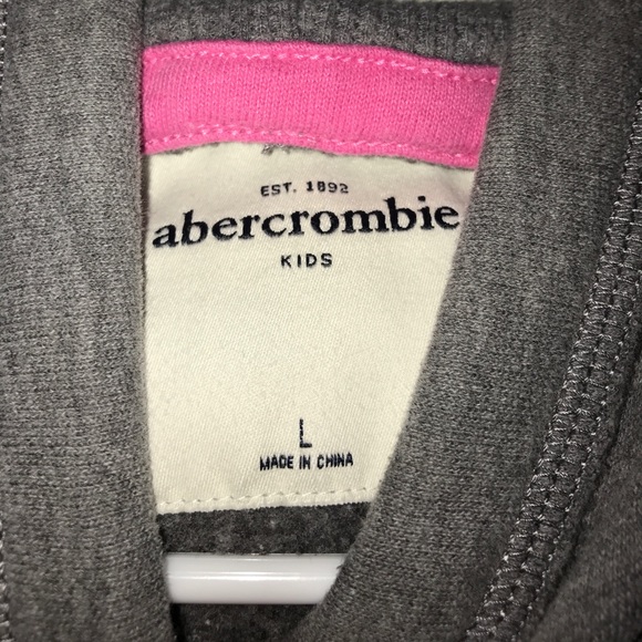 Sweatshirt - Picture 3 of 3