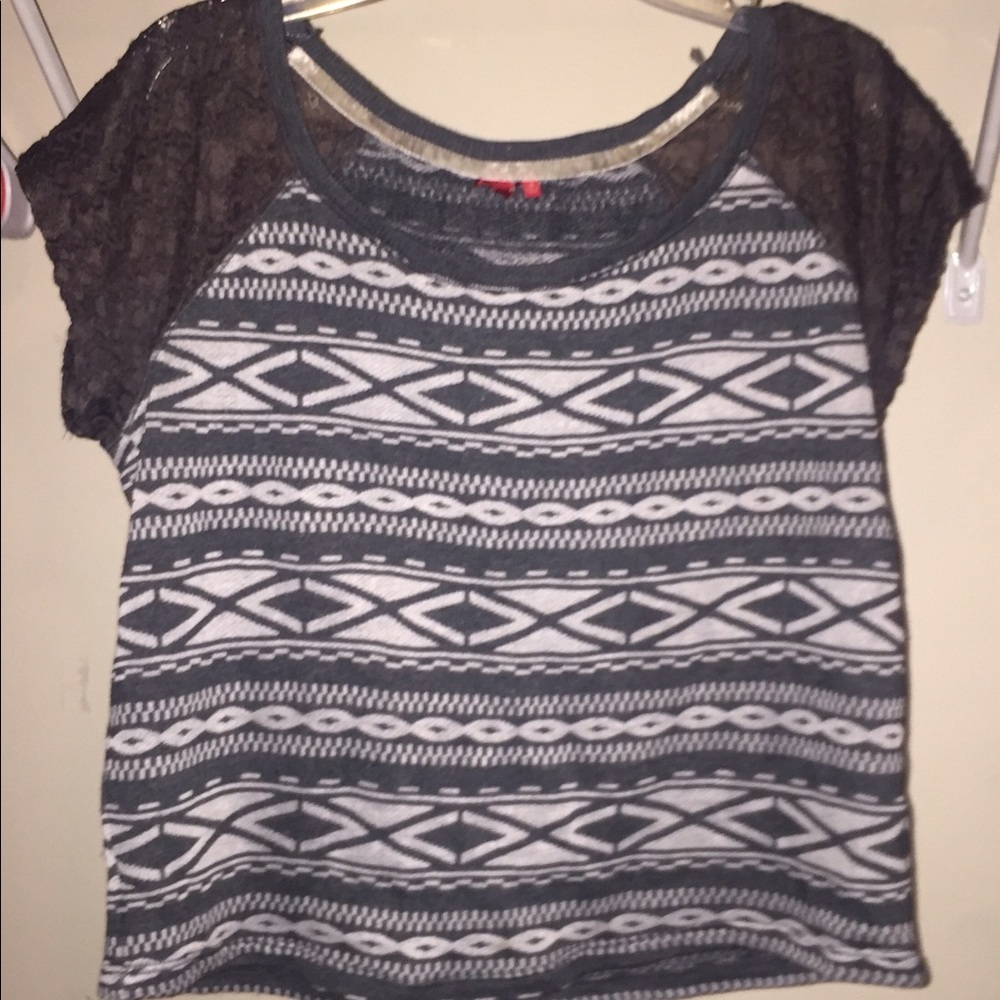 Gray crop top with lace shouldering