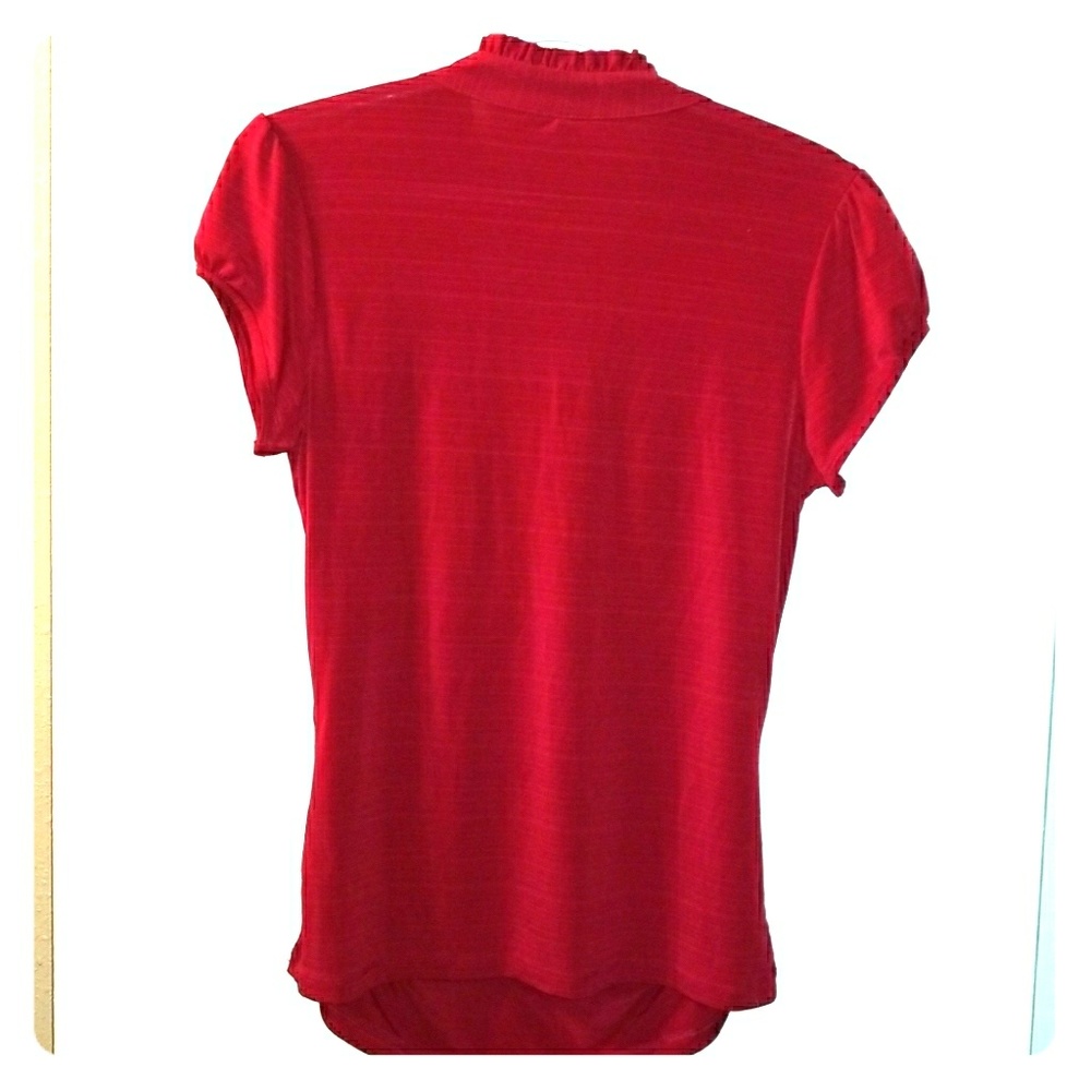 Red blouse 💋 - Picture 3 of 3