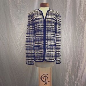 Sophisticated and elegant St. John zip jacket