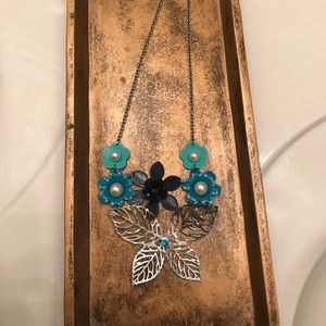 Gorgeous necklace