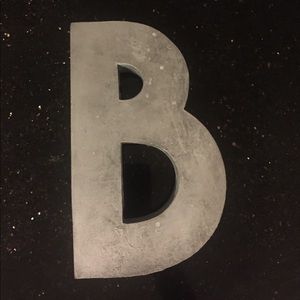 "B" wall decor