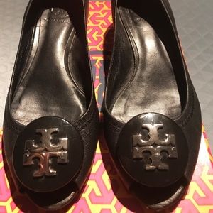 Tory Burch black open toe shoe