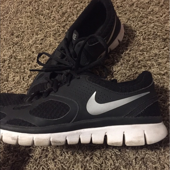 Nike Shoes - Black nike shoes