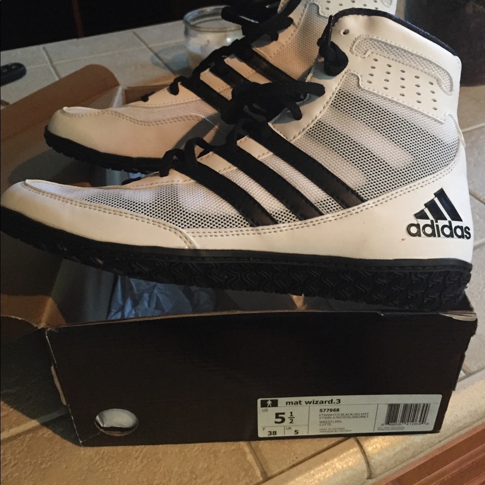 Adidas mat wizard wrestling shoes size 5 1/2