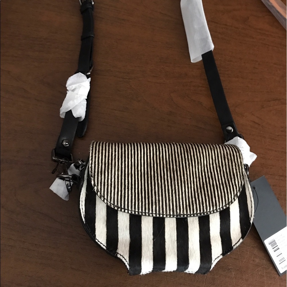 Kenneth Cole  cross body handbag