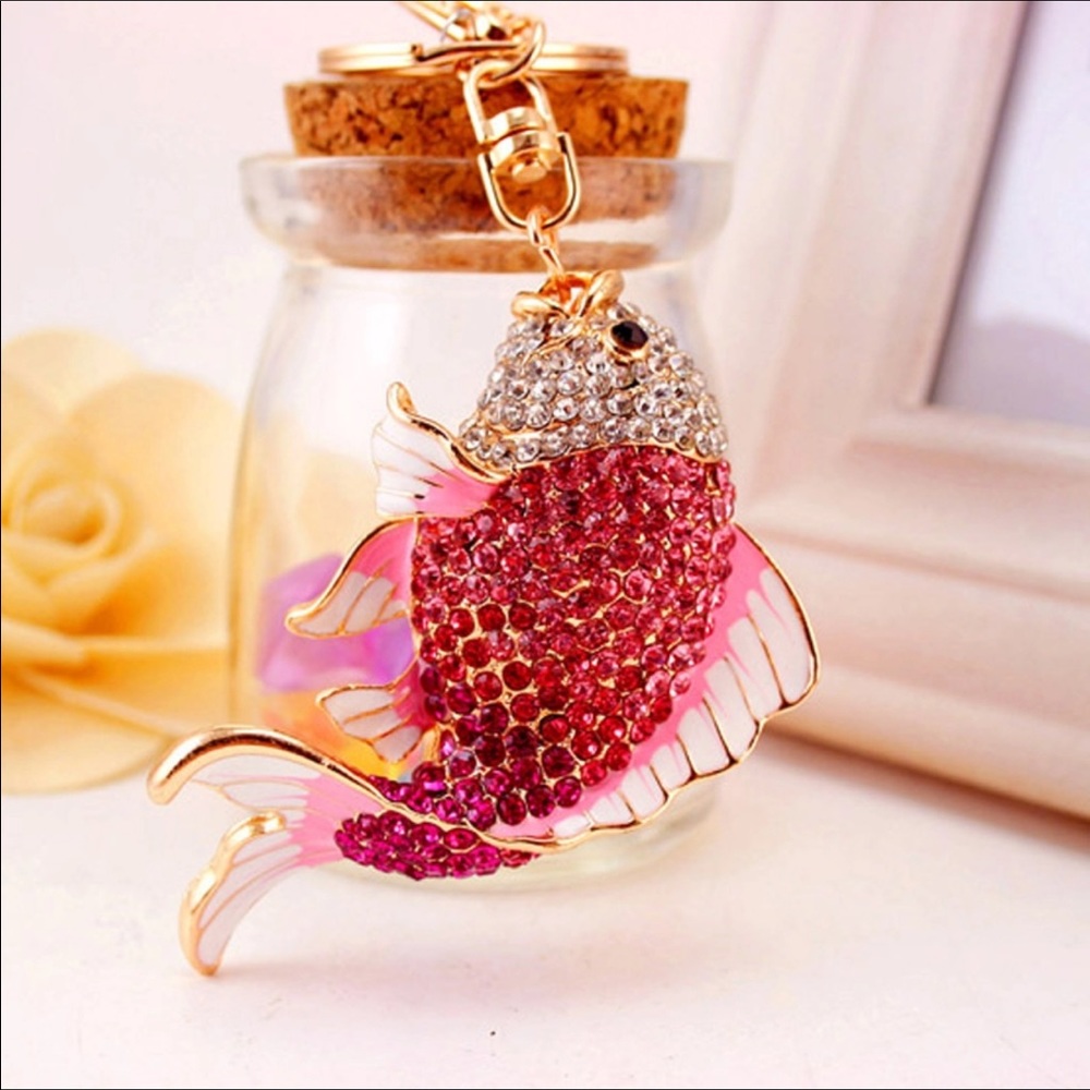 🔥Crystal  Fashion Rhinestone Goldfish Key Chain