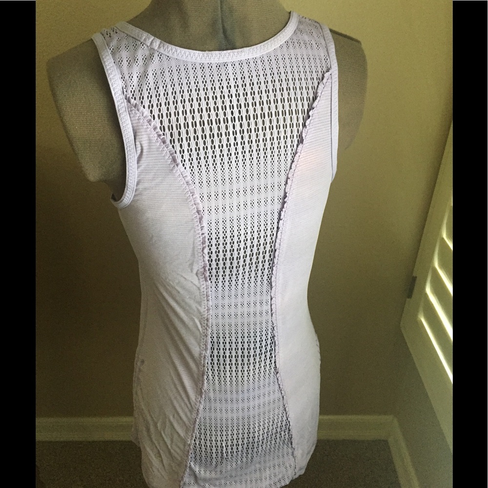 Lululemon top