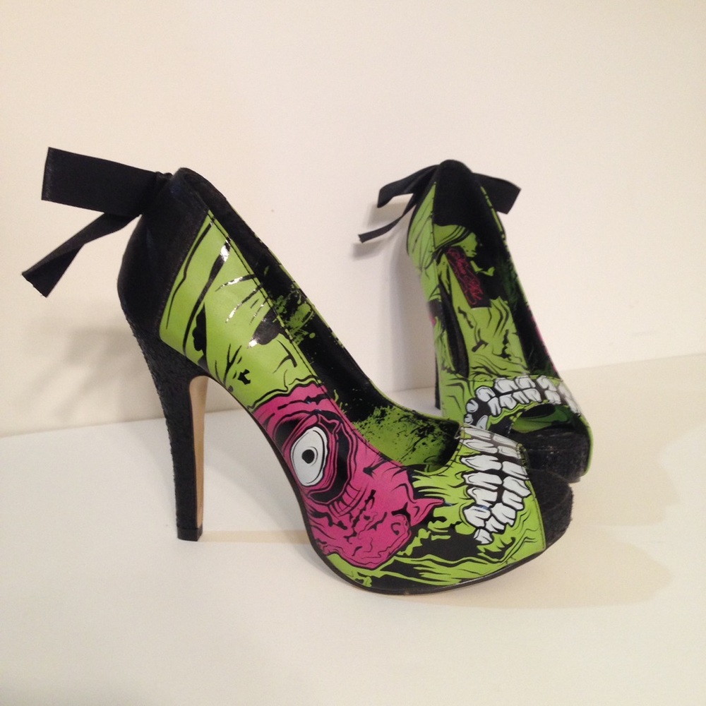 Iron Fist Zombie Heels sz 6 platform shoes