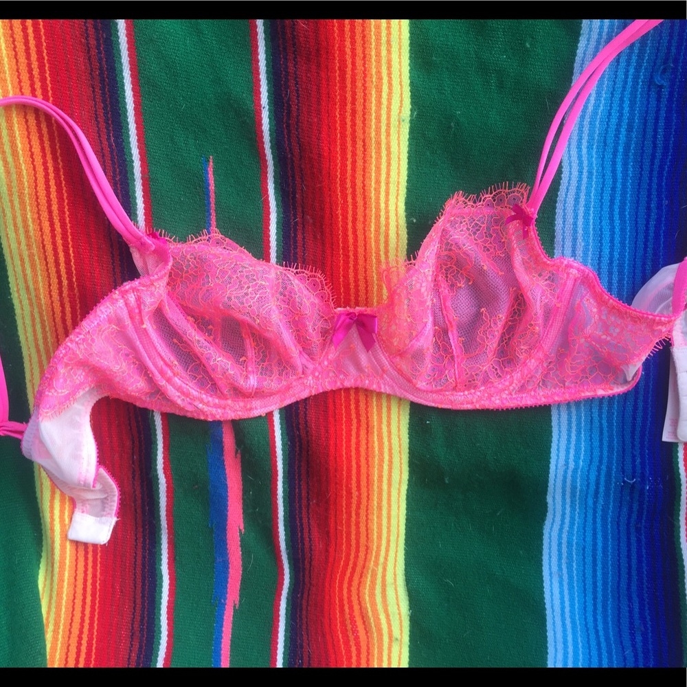 Victoria's Secret Lace Underwire bra