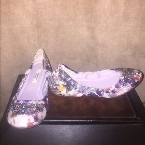Floral Print Flats by Vera Wang Size 9
