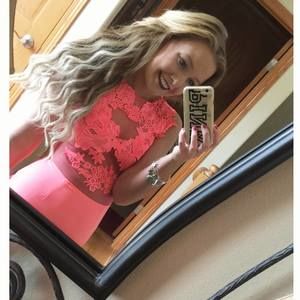 Meet your Posher, Danielle