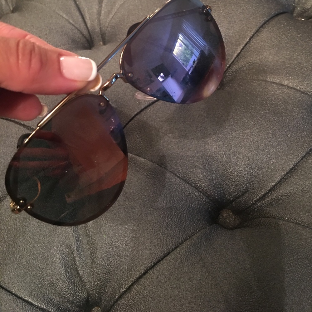 Celine rose gold Aviators - Picture 6 of 8
