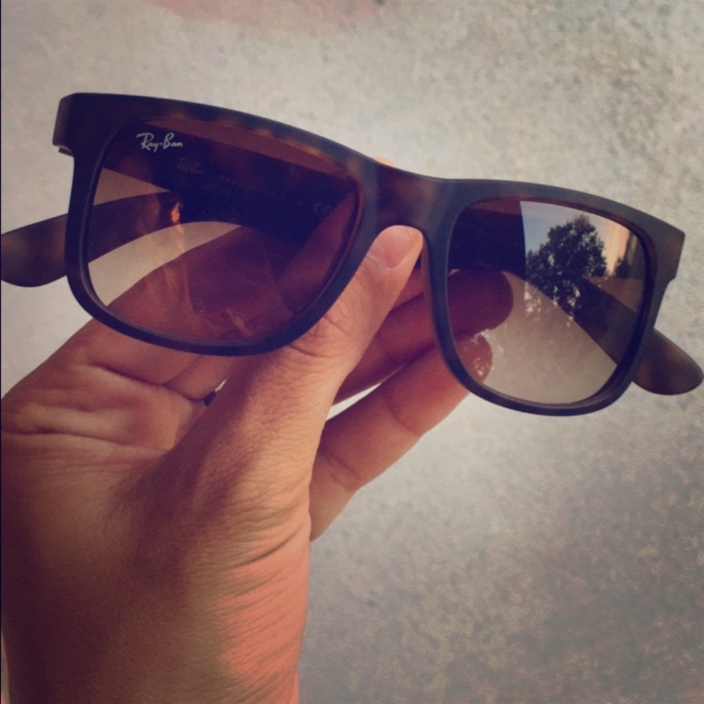 Ray Bans Justin - 2HR PRICE