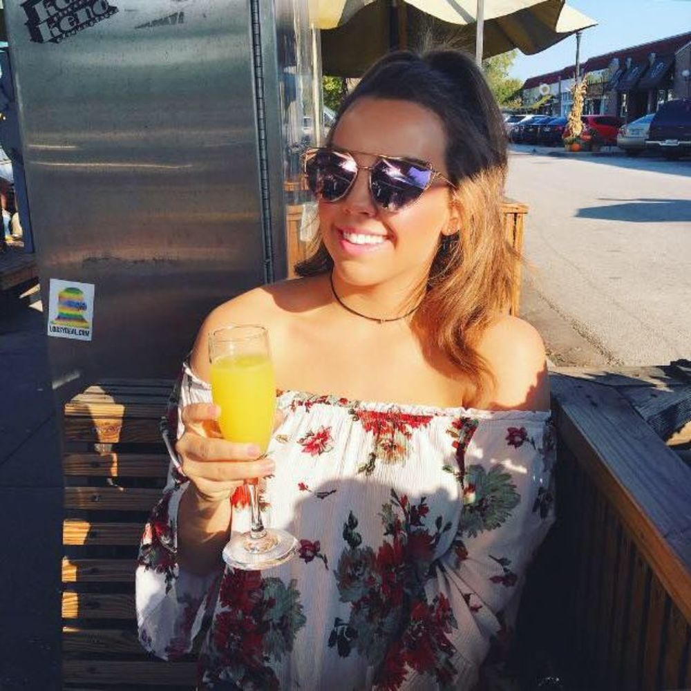 Meet your Posher, Olivia