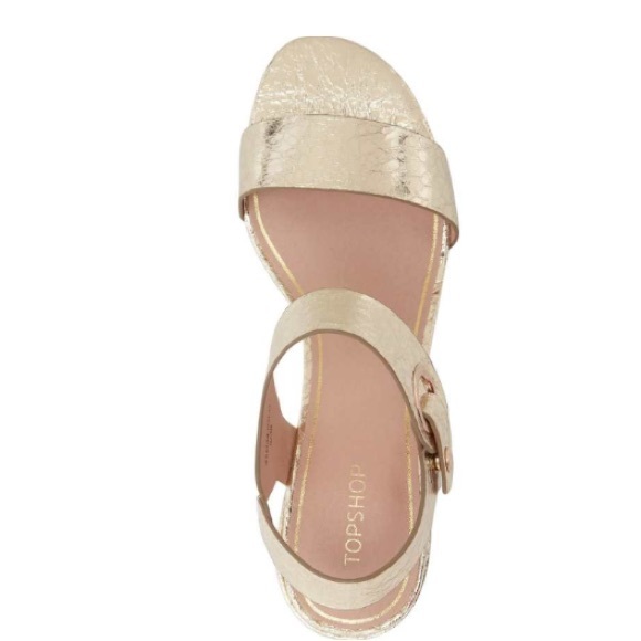 Topshop Dart Block Heel Sandal - Picture 3 of 5