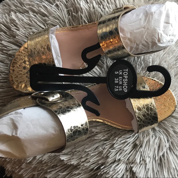 Topshop Dart Block Heel Sandal - Picture 5 of 5