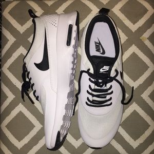 🛑sold🛑 Nike Air Max Thea Sneakers NWOB