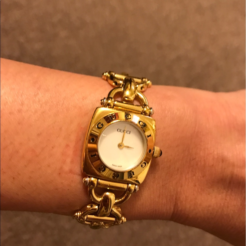 gucci watch