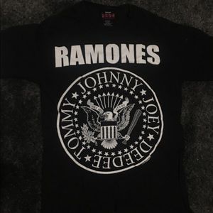 Ramones band tee