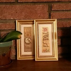 2 picture frames