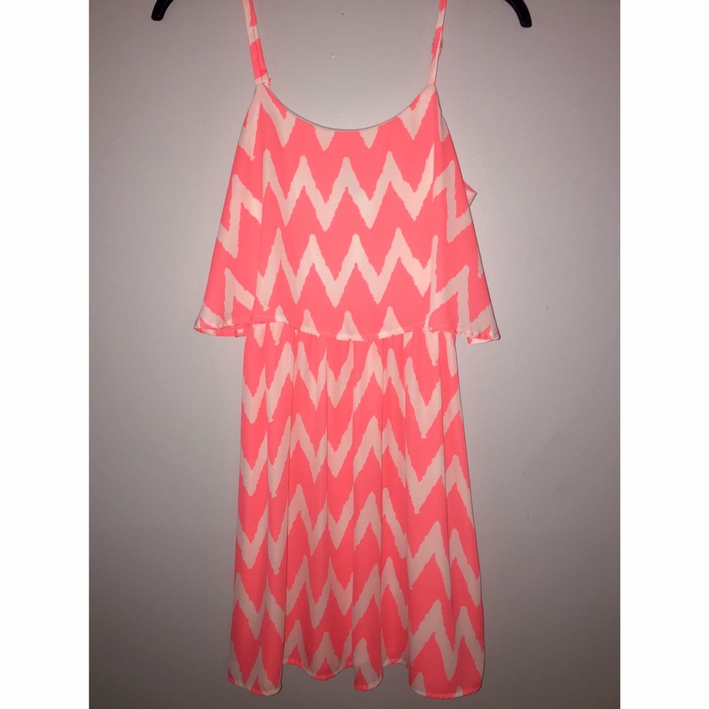 Pink Chevron Dress✨ - Picture 6 of 6