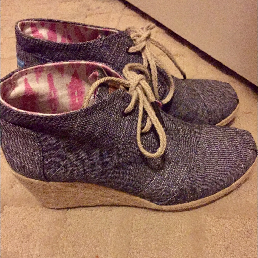 Toms wedge denim shoe