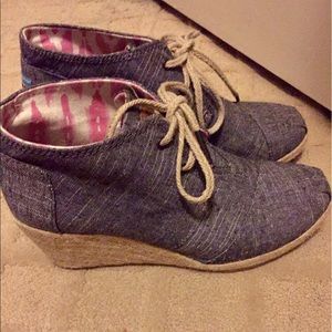 Toms wedge denim shoe