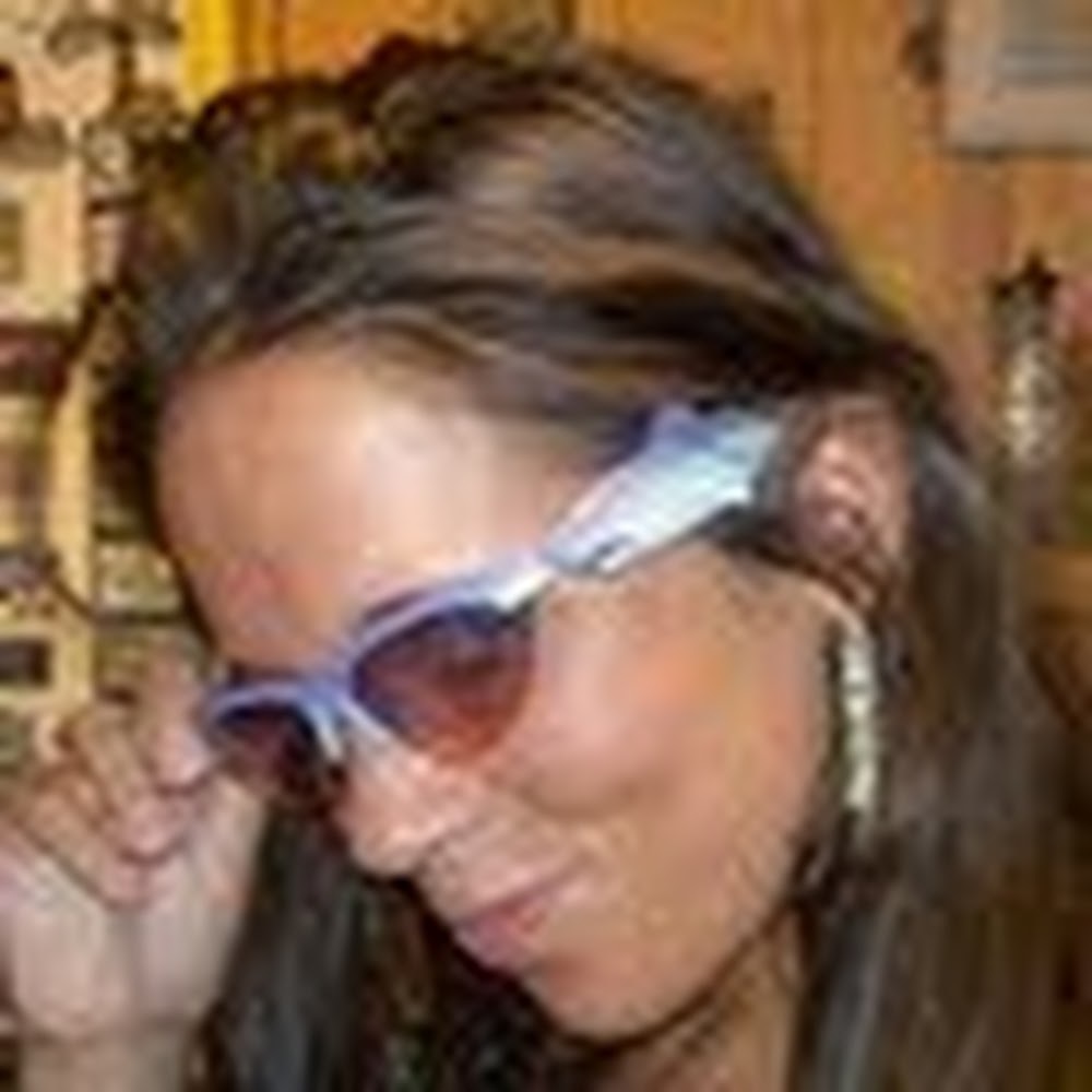 Meet your Posher, Justine