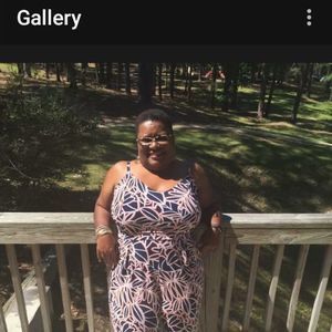 Meet your Posher, Sharon