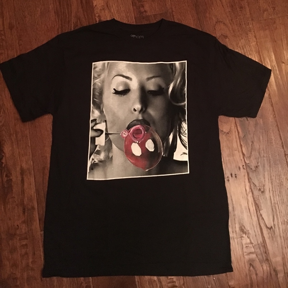 NWOT Girl with bubble tee