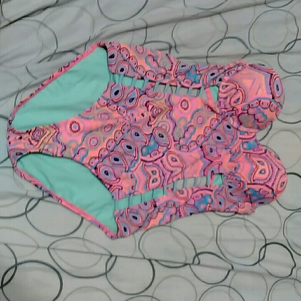 Strapless One-Piece Bathing Suit